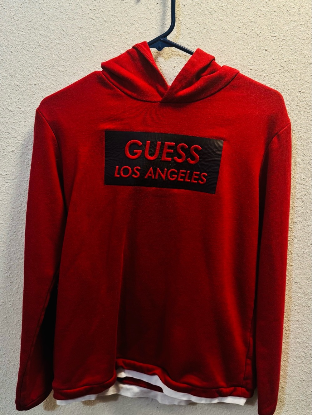 GUESS Red Los Angeles Pullover Hoodie - Men's Logo Sweatshirt